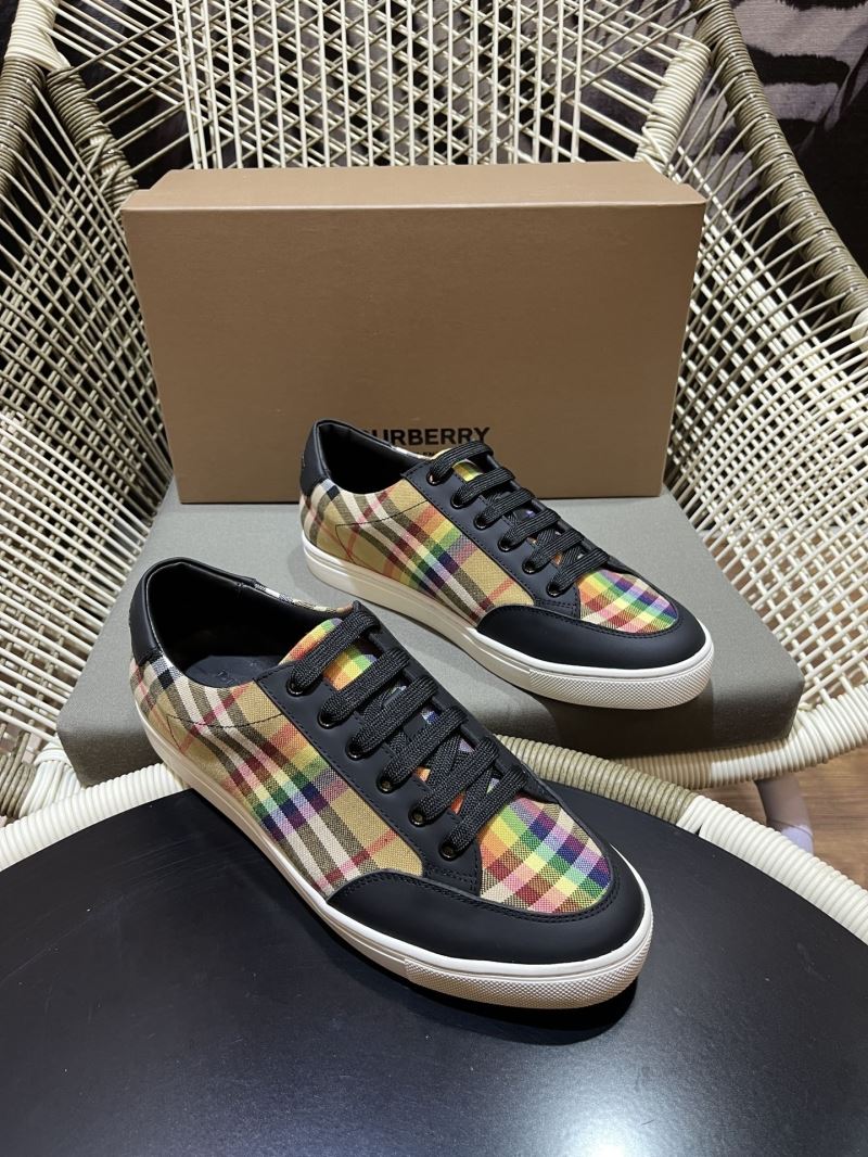 Burberry Low Shoes